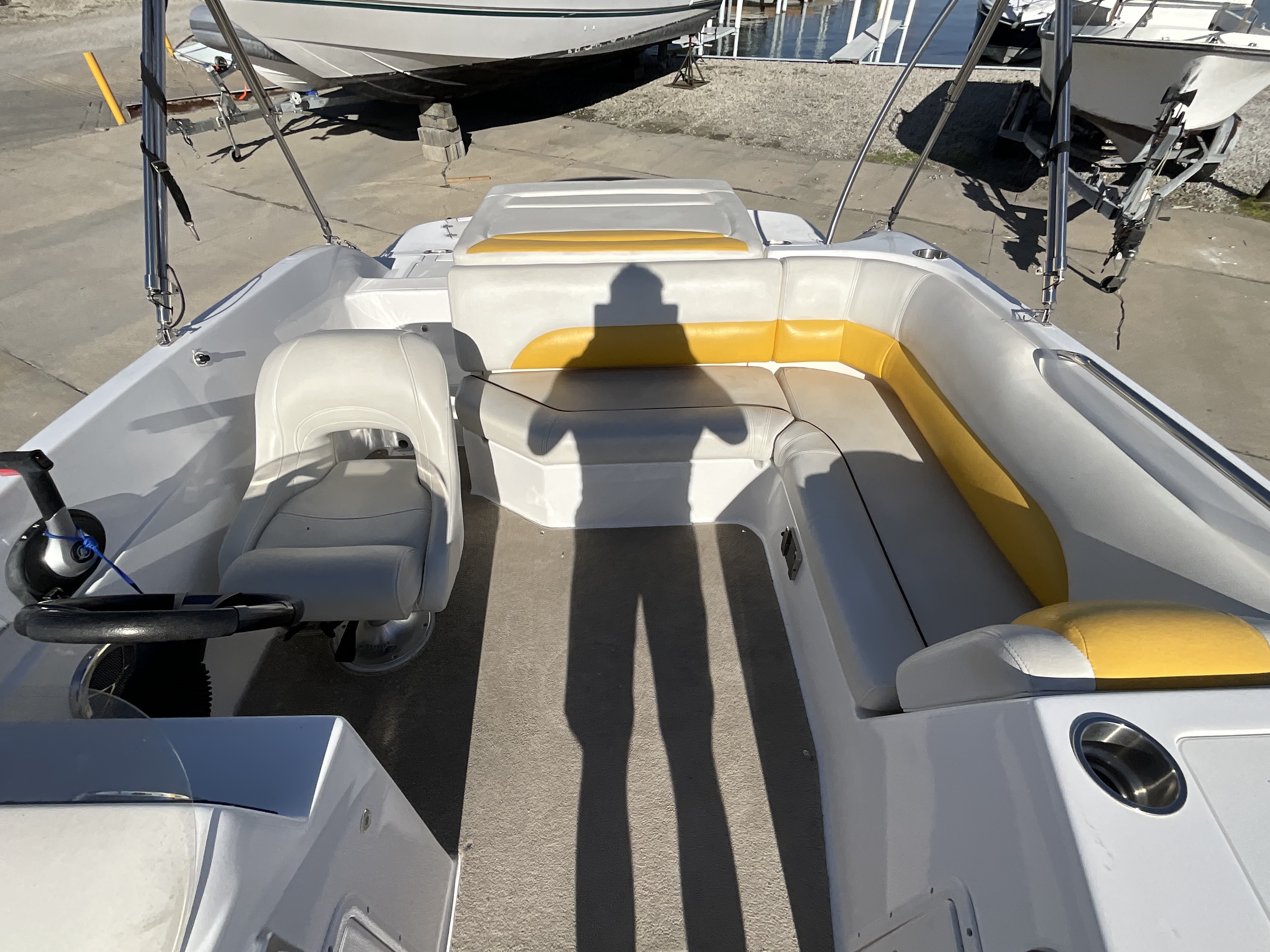 2014 Hurricane 187 sundeck - Image 4
