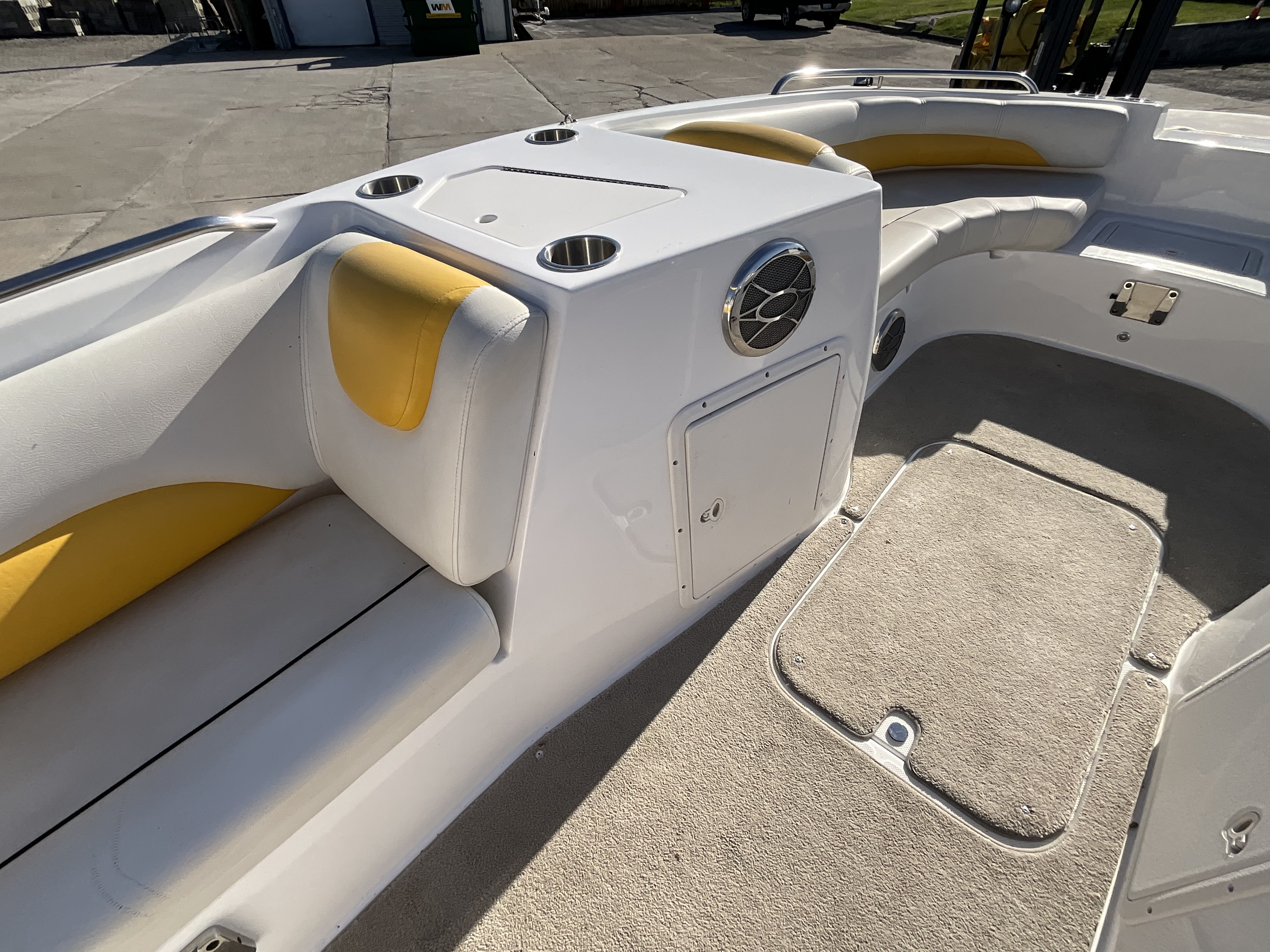 2014 Hurricane 187 sundeck - Image 8