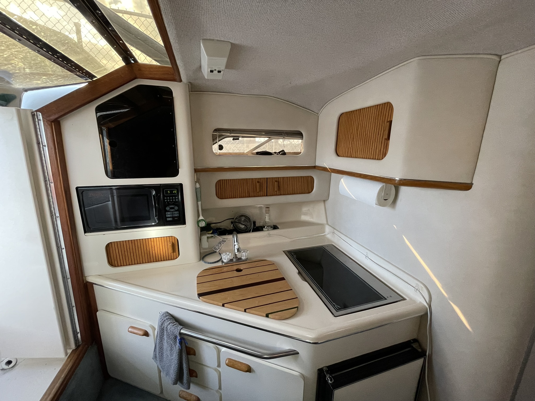 1992 Sea Ray 300 Sundancer - Image 6