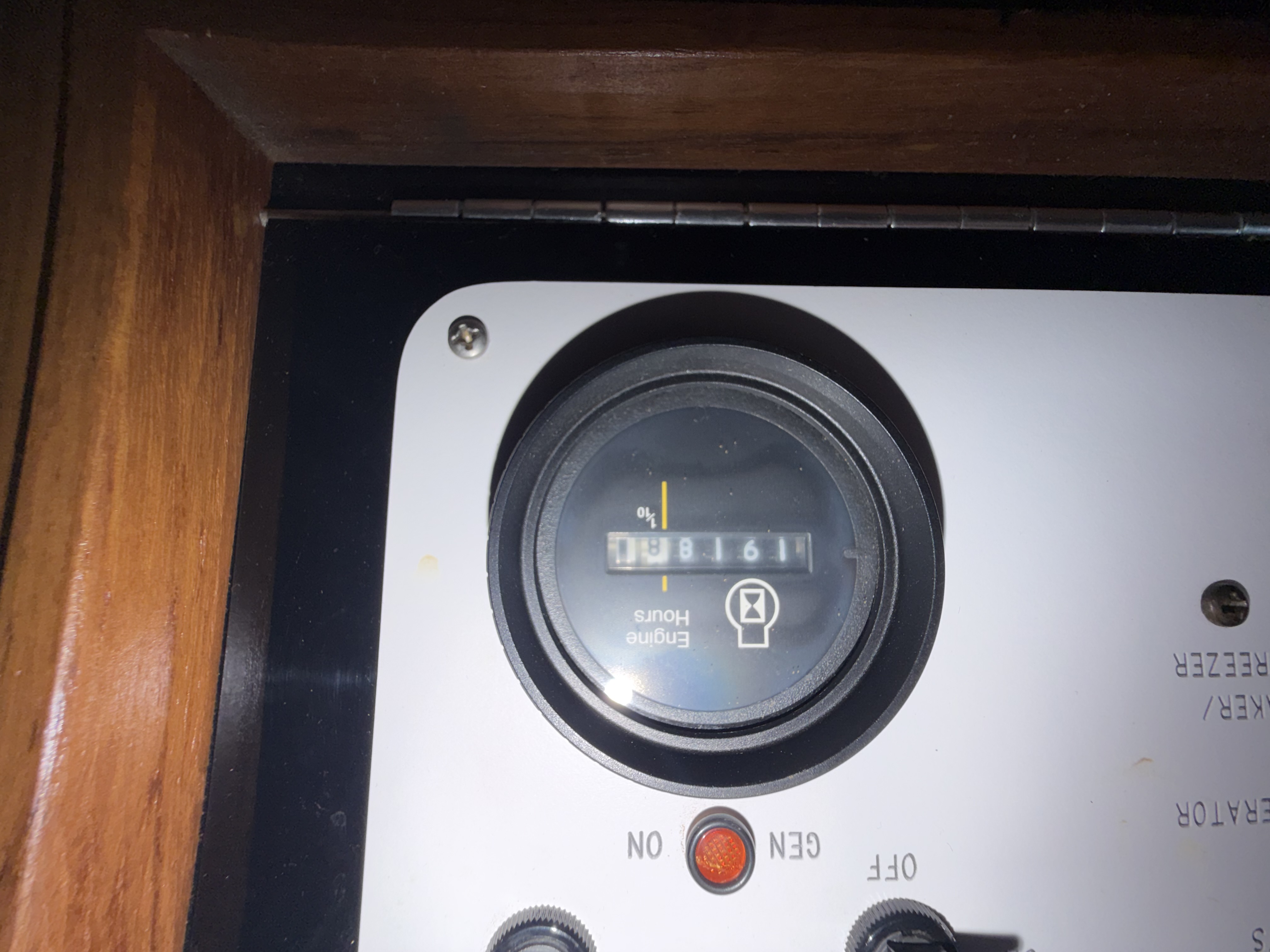 1987 Sea ray 390 Express Cruiser - Image 20