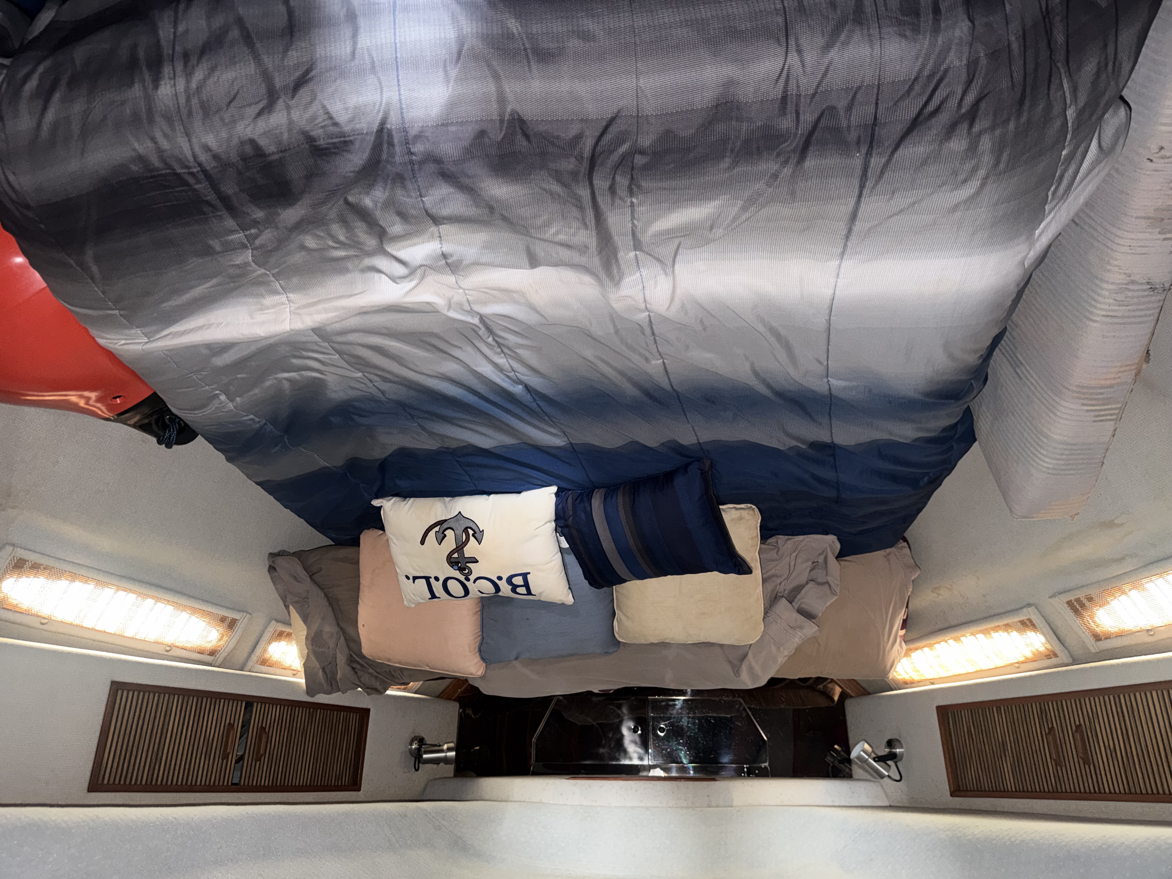 1987 Sea ray 390 Express Cruiser - Image 22