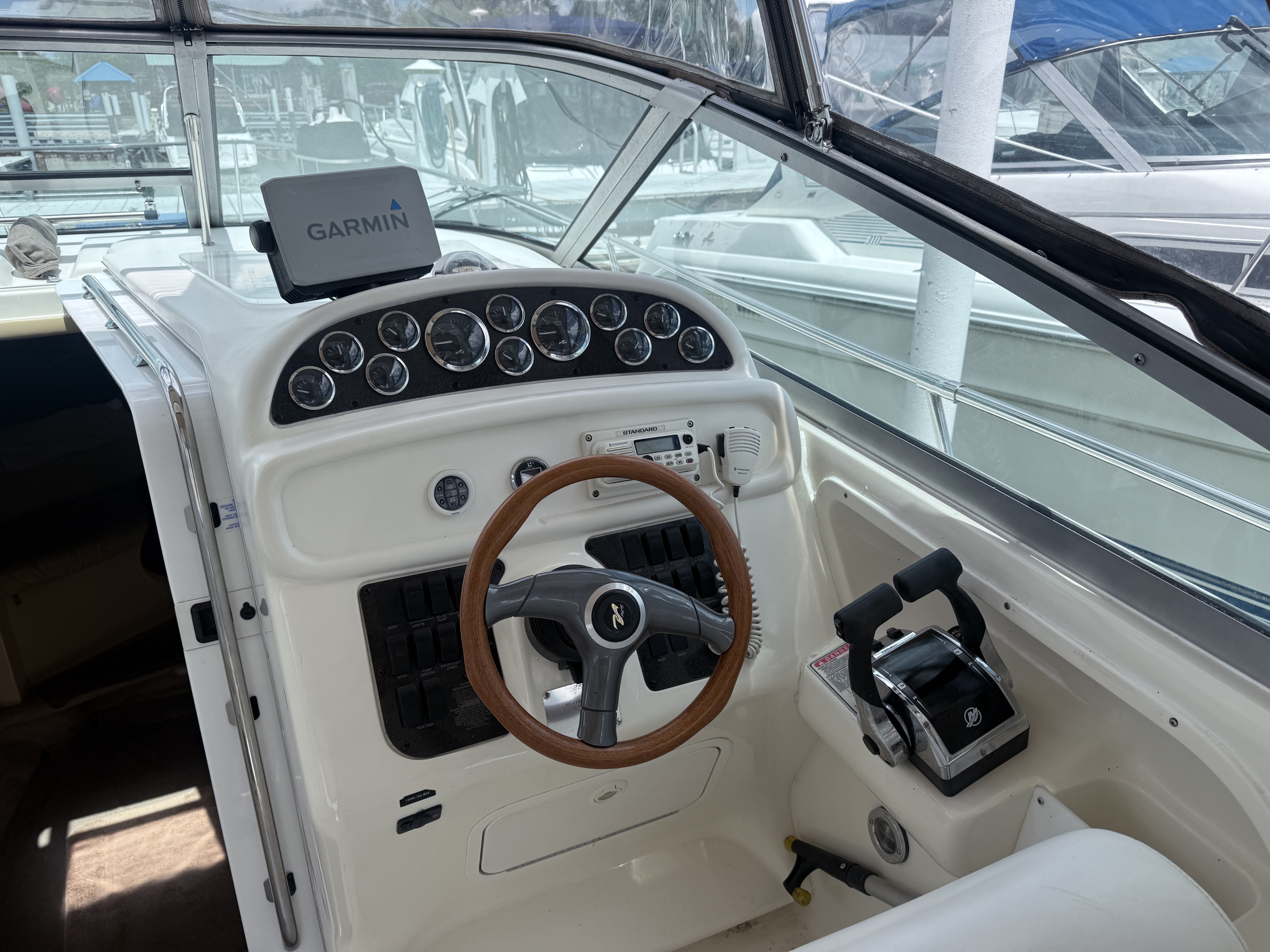 1999 Sea Ray 290 Sundancer - Image 14