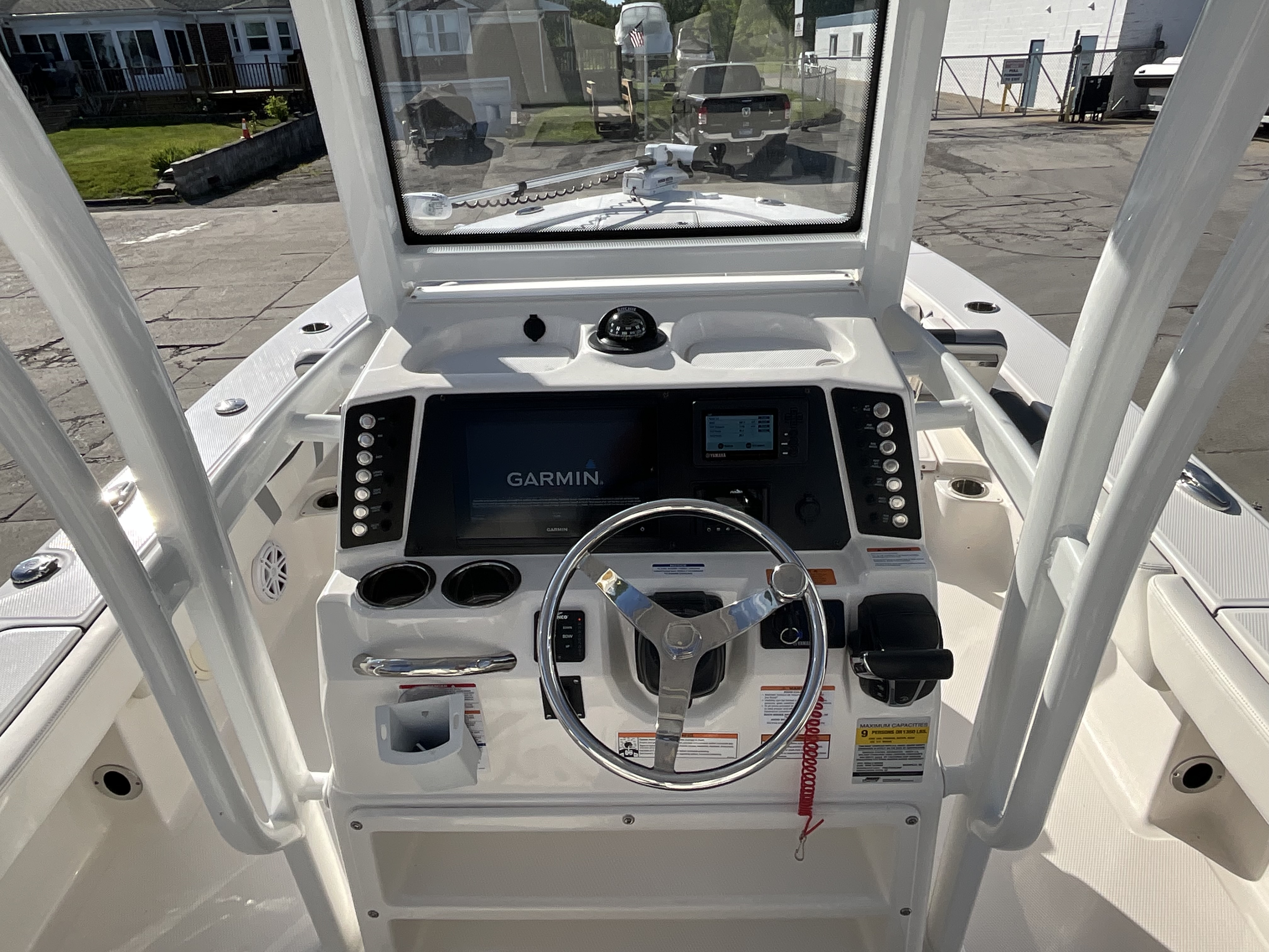 2023 Robalo 246 Cayman - Image 19