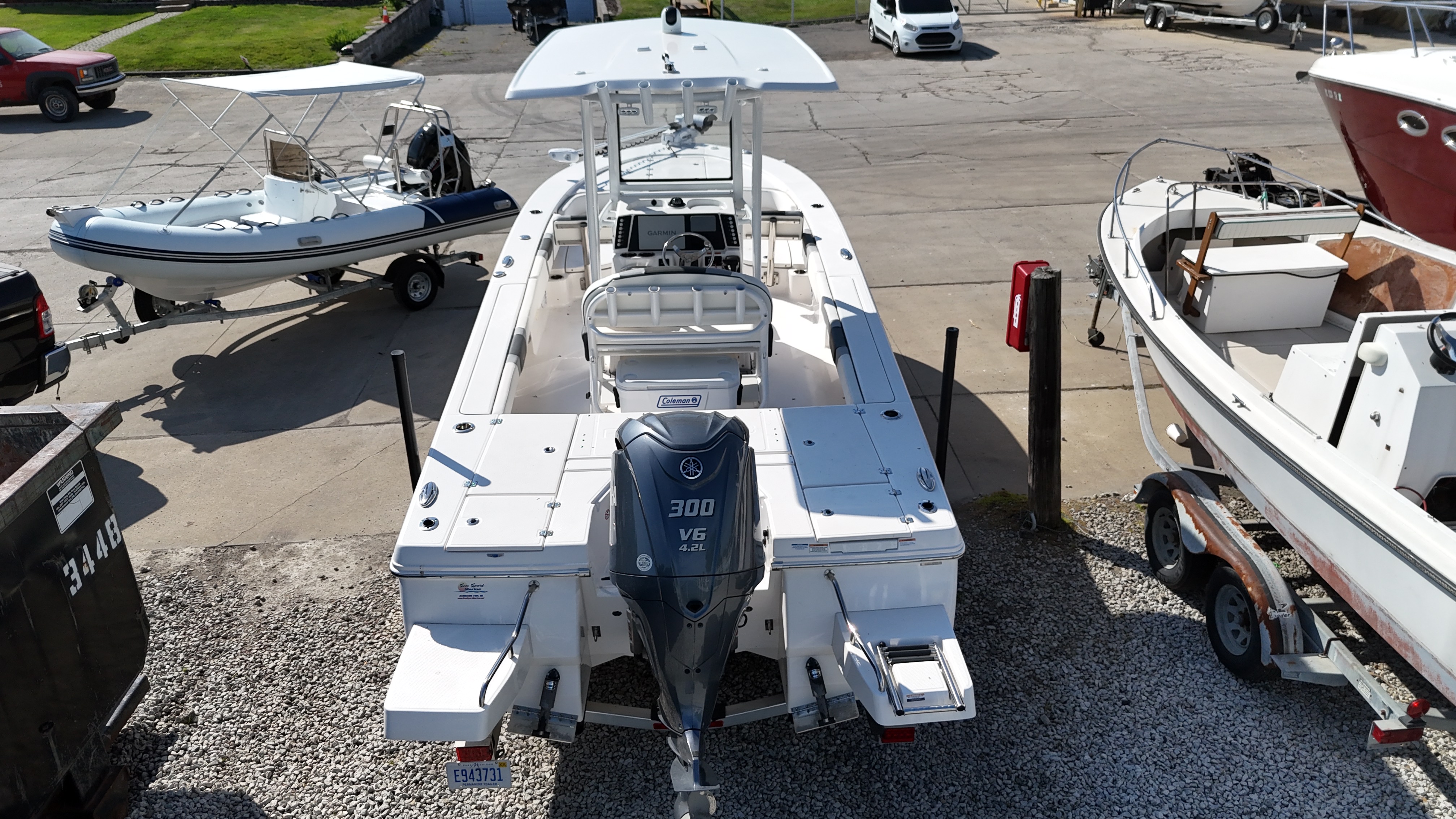 2023 Robalo 246 Cayman - Image 32