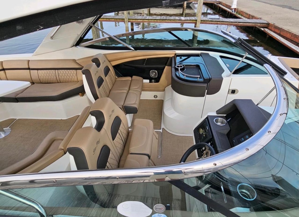 2018 Sea Ray 350slx - Image 13