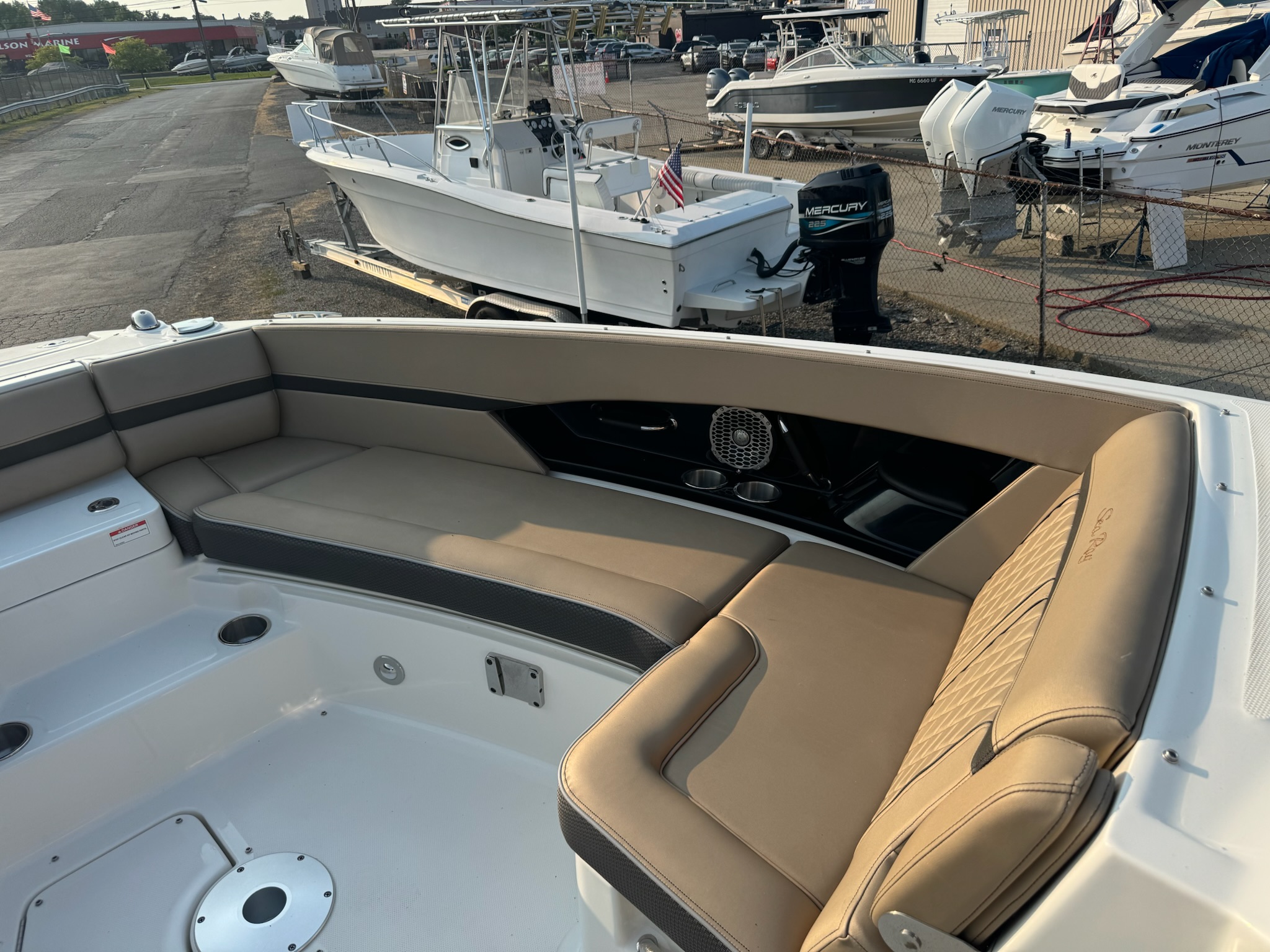 2018 Sea Ray 350slx - Image 18