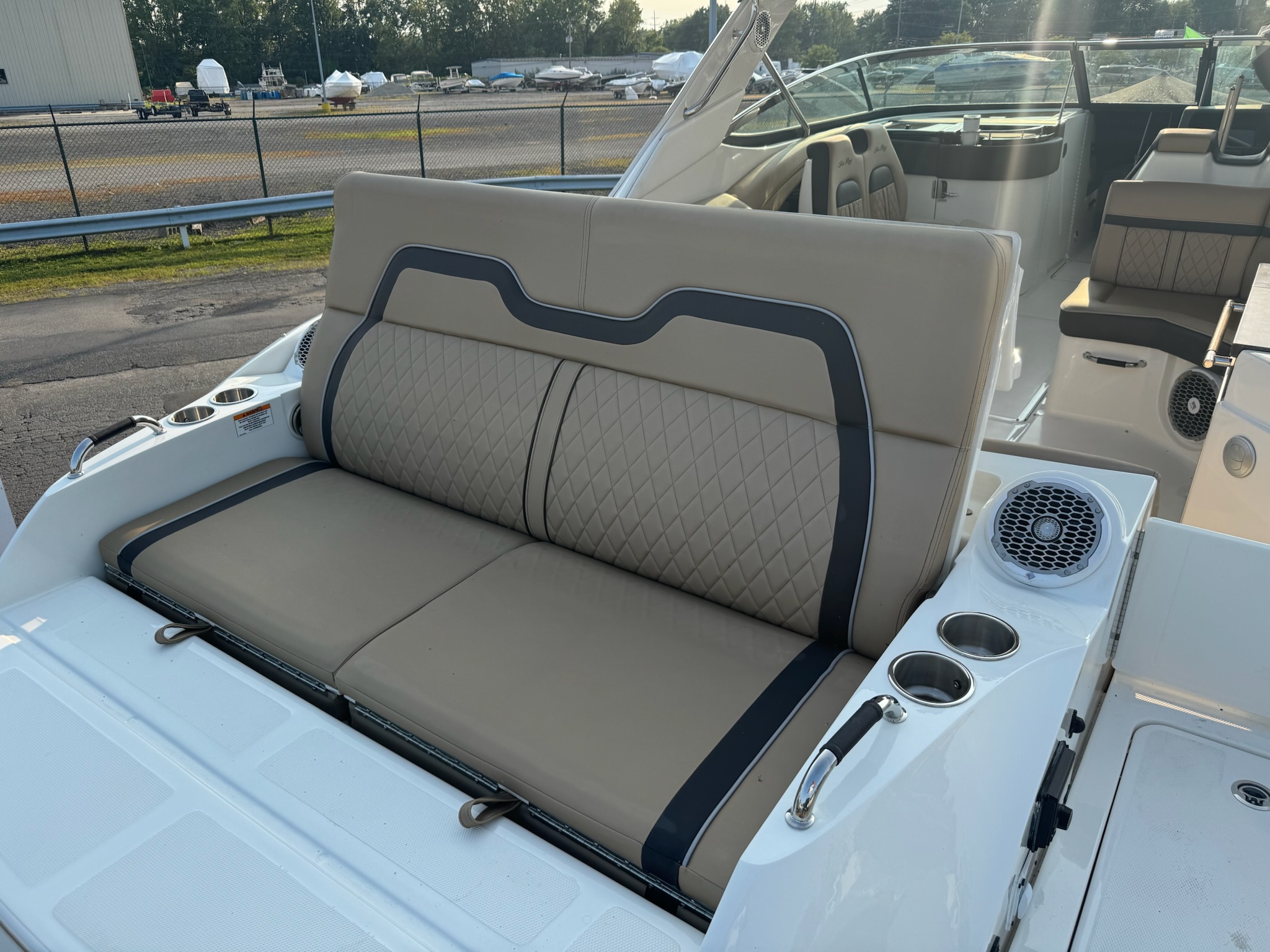2018 Sea Ray 350slx - Image 20