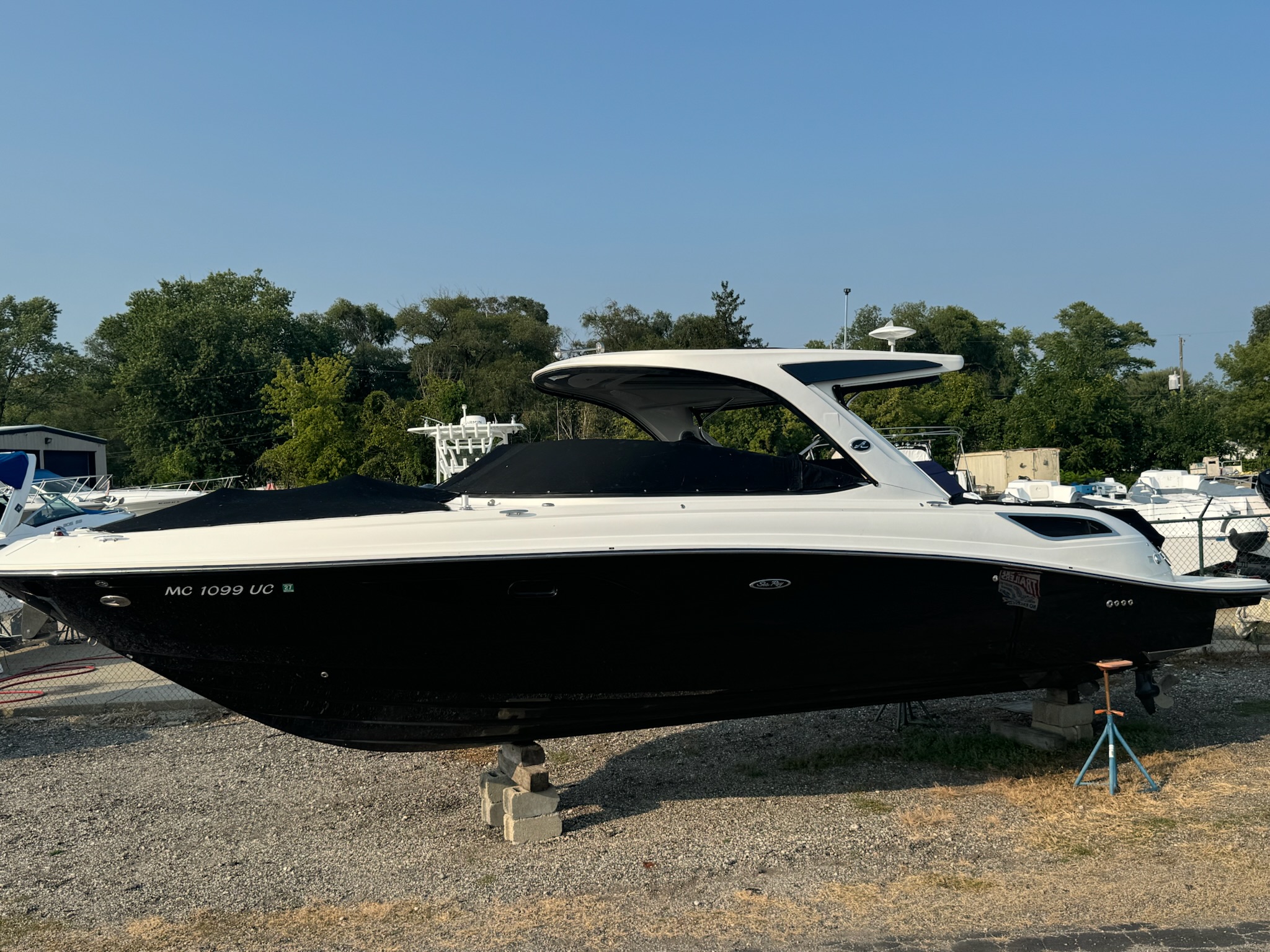 2018 Sea Ray 350slx - Image 26