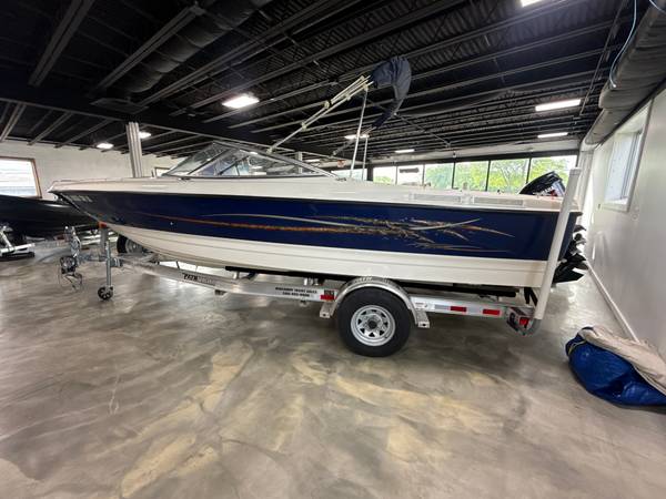 2006 Bayliner 215 Capri