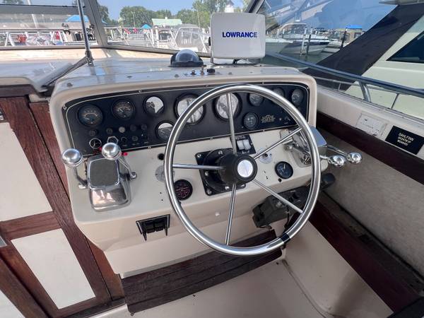 1985 Silverton Gulfstream - Image 5