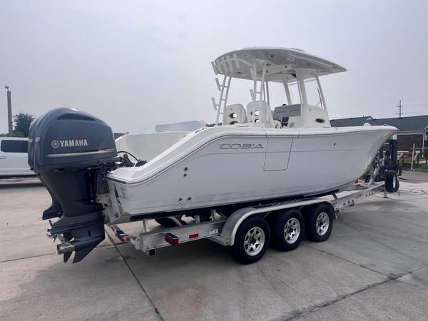 2020 Cobia 301 Center Console - Image 4