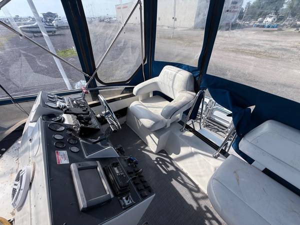 1994 Carver 300 aft - Image 4