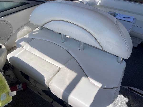 2002 Larson Cabriolet 310 - Image 5