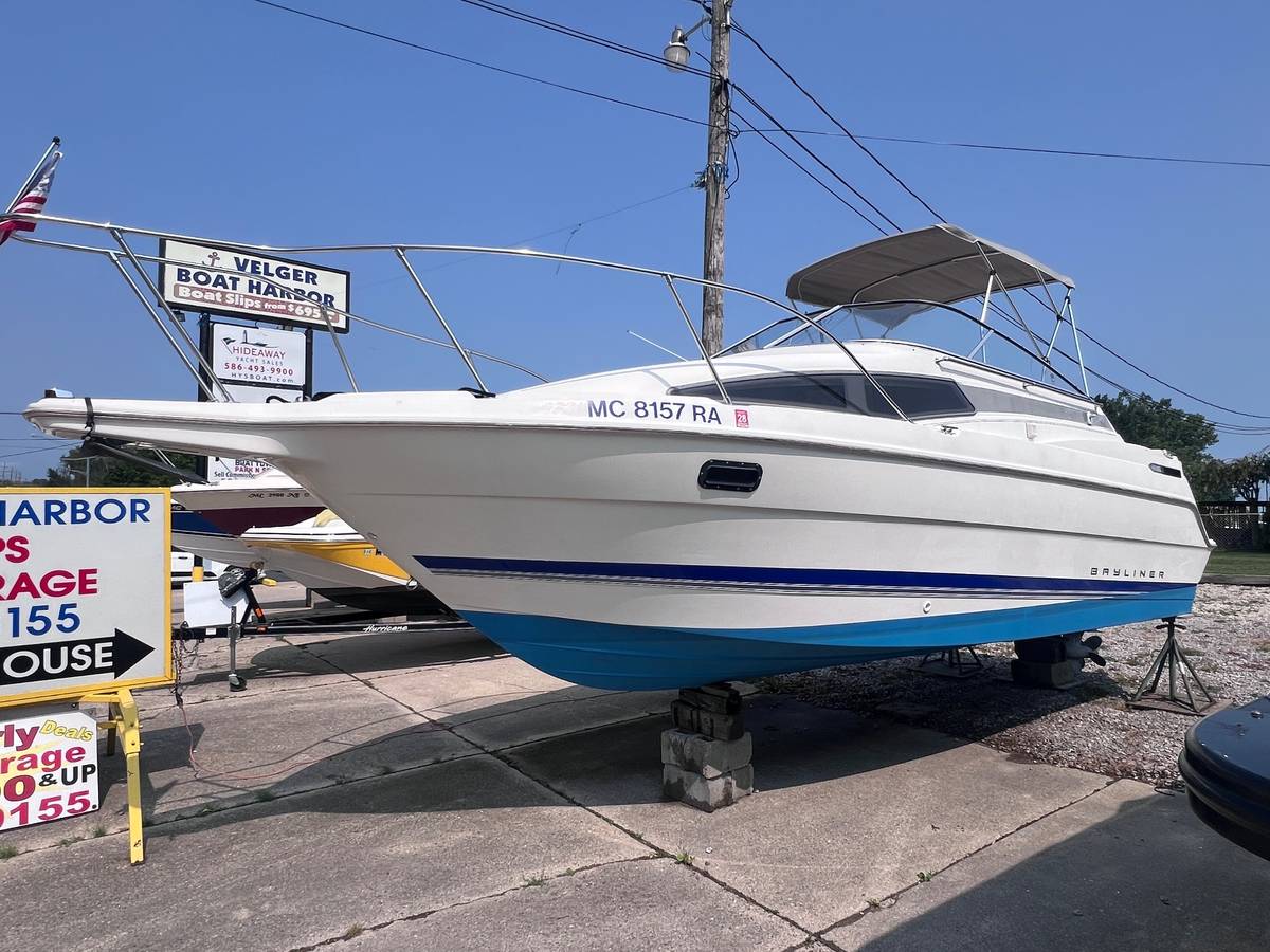 1994 Bayliner 26 Ciera - Image 1