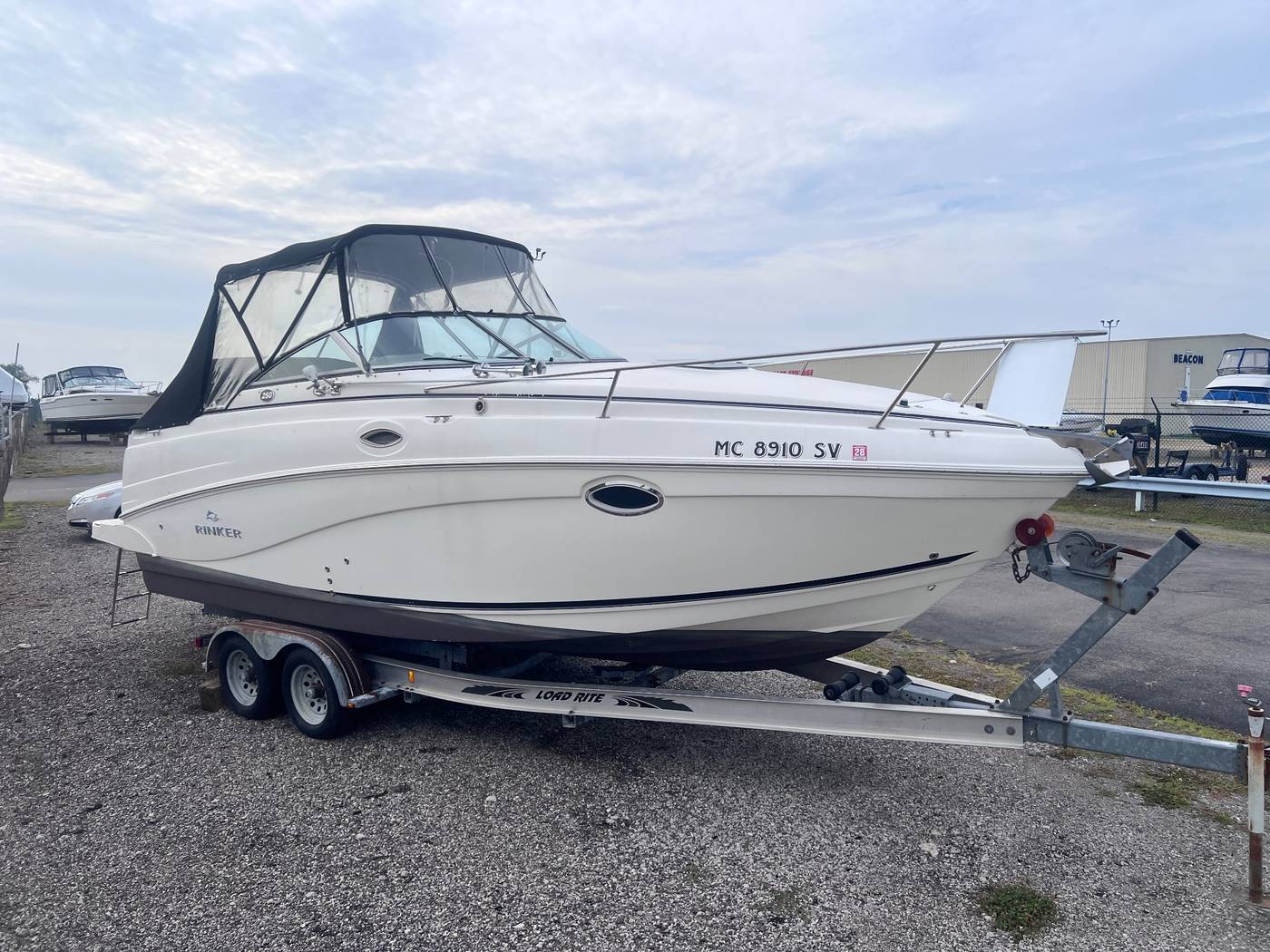 2006 Rinker 250 Fiesta Vee
