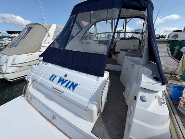 2007 Regal 3760 Commodore - Image 4