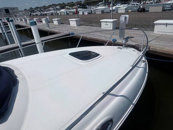 2005 Sea Ray  260 Sundancer - Image 2