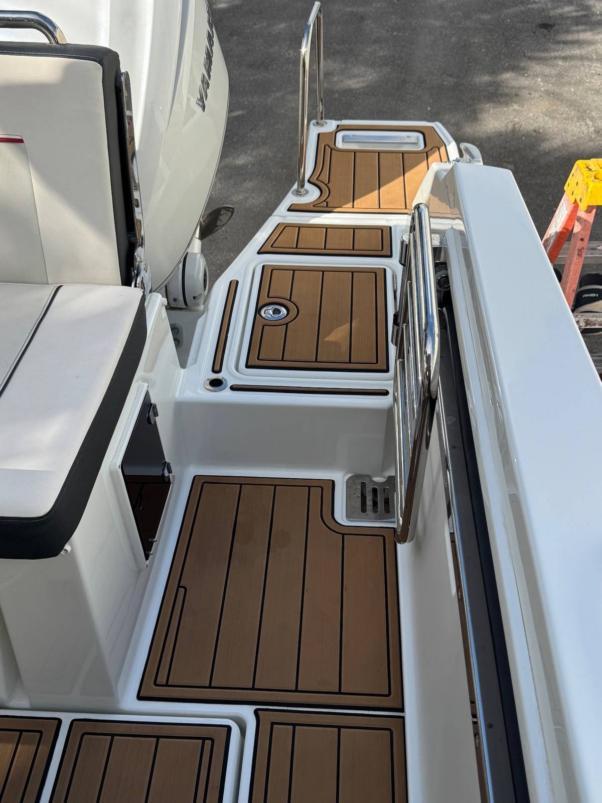 2025 Jenneau Leader 9.0 WA - Image 28