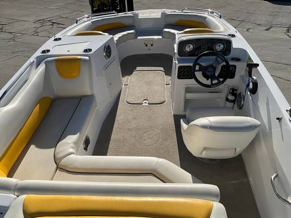 2014 Hurricane 187 sundeck - Image 3