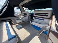 1987 Sea ray 390 Express Cruiser - Thumbnail 2